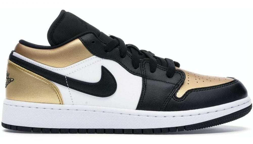 #AirJordan1Low
#GoldToe
#AirJordan1
#Jordan1Low
#GoldSneakers
#LuxurySneakers
#AirJordanCollectors
#Sneakerheads
#JordanBrand
#SneakerFashion
#AirJordanStyle
#GoldAccents
#LimitedEditionSneakers
#RareSneakers
#AirJordanRetro

