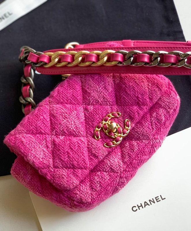 CHANEL - SAC À BANDOULIÈRE