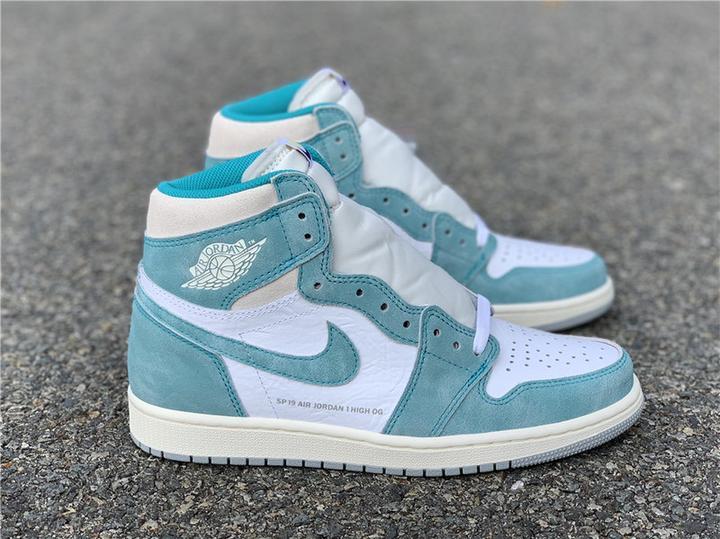 NIKE - AIR JORDAN 1 WOMEN’S